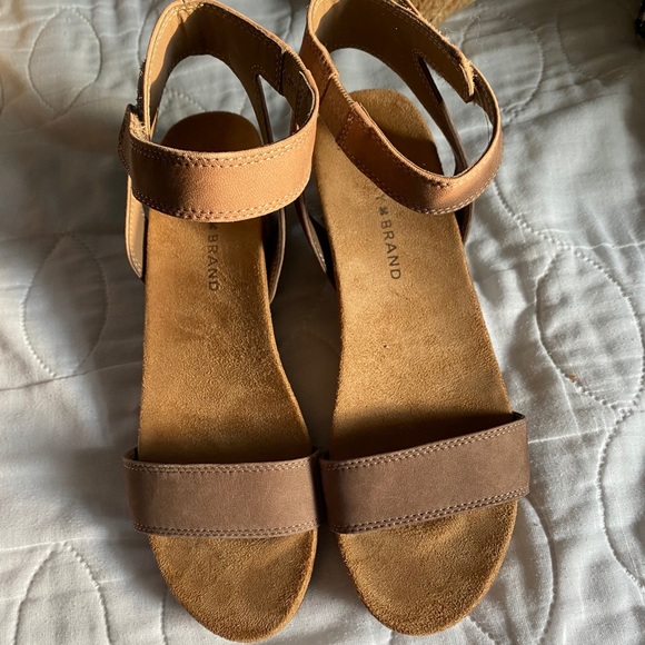 lucky brand sandals